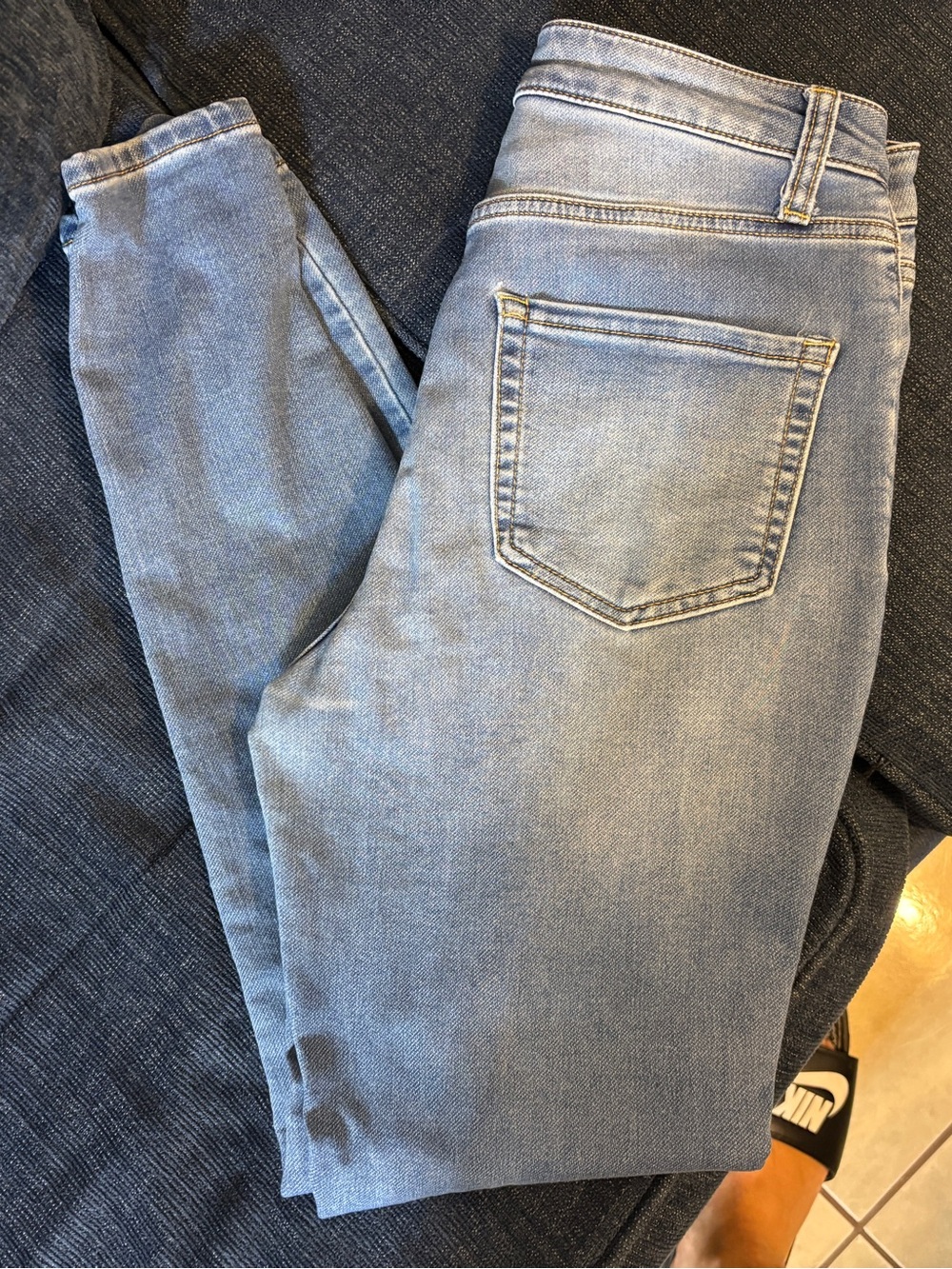 Arizona Jean Co. Denim High Rise Skinny Distressed Jeans Juniors Size 7